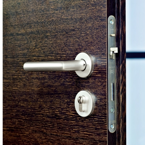 Khám phá lợi ích vượt trội của khóa cửa dormakaba