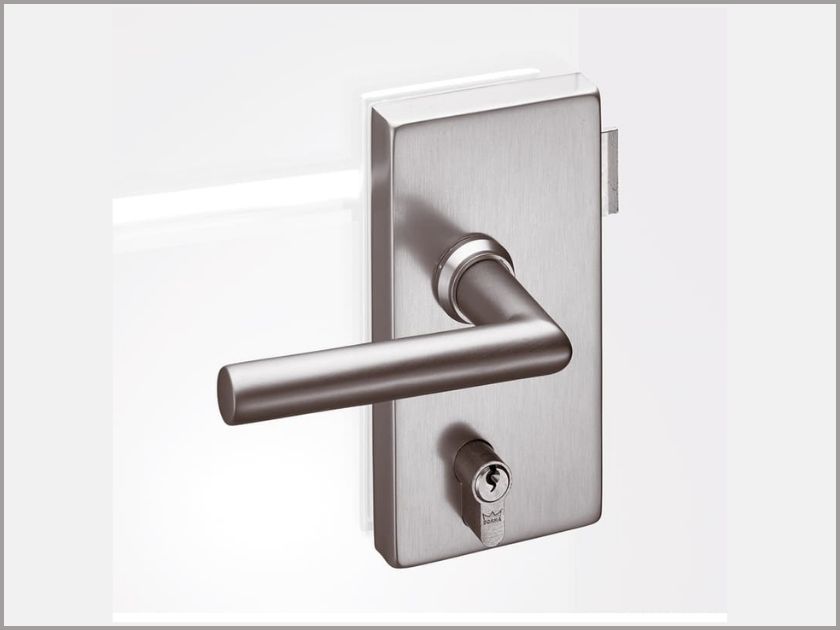 Tay nắm cửa và những điều bạn cần biết